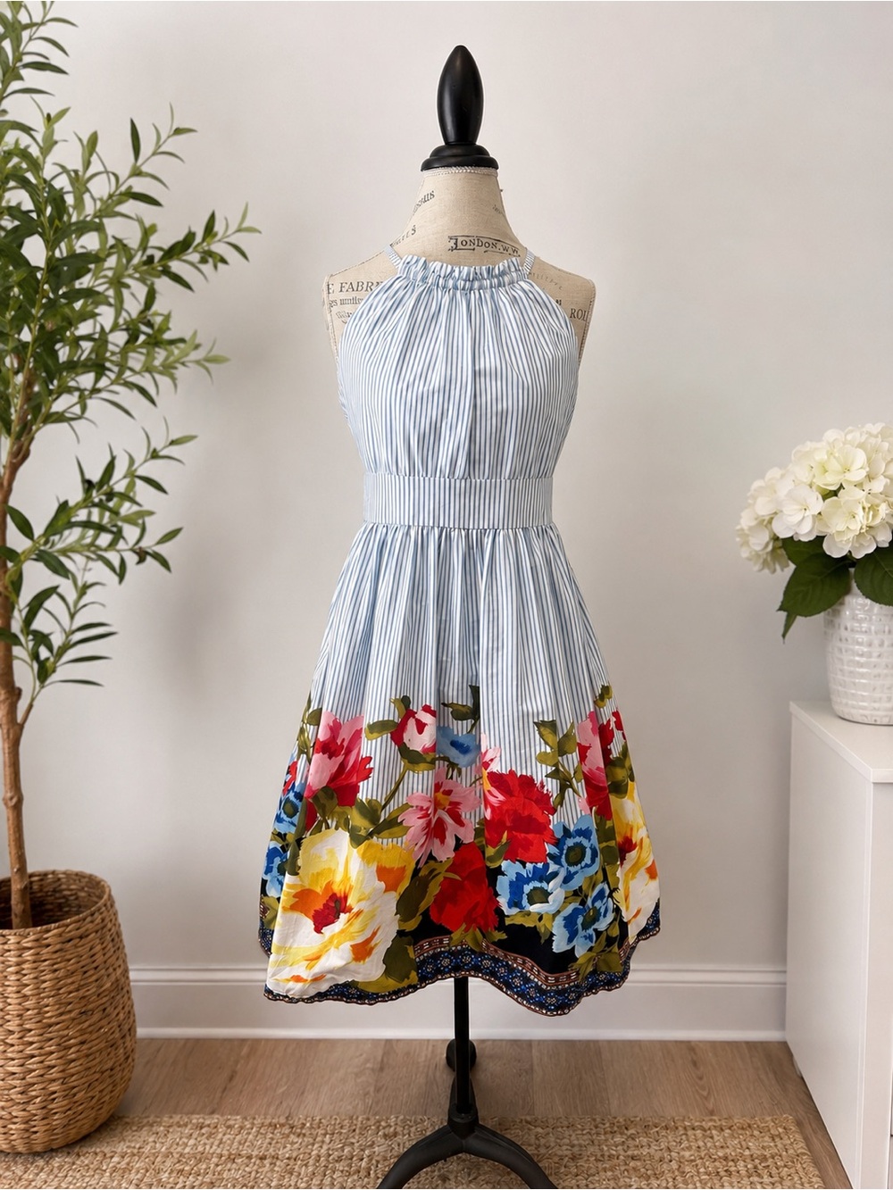 Vince Camuto Blue & White Striped Floral Halter Dress Size 6 NWT Fit & Flare